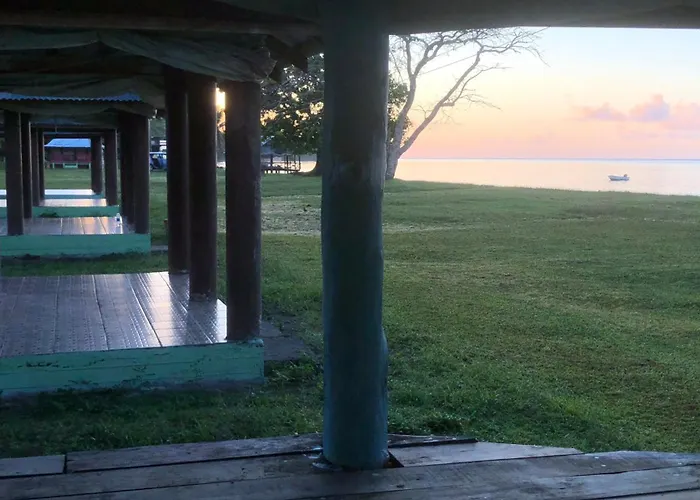 Vaiula Beach Fales
